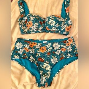 Medium Time&Tru 2 piece bathing suit